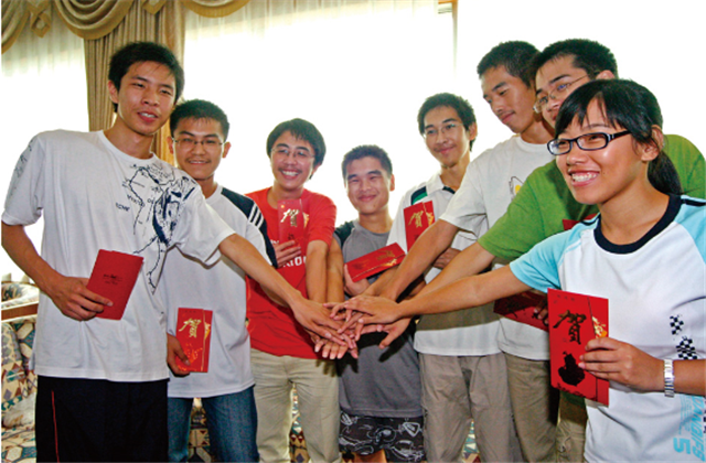 28年，公益慈善龙8国际是认真的！